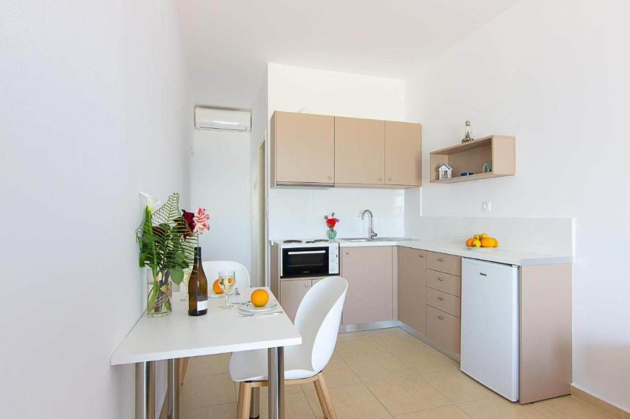 Creta Beachfront β For 2 Persons By Mps Фоделе